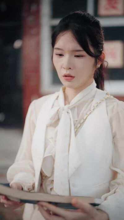 《纸上生花》剧照