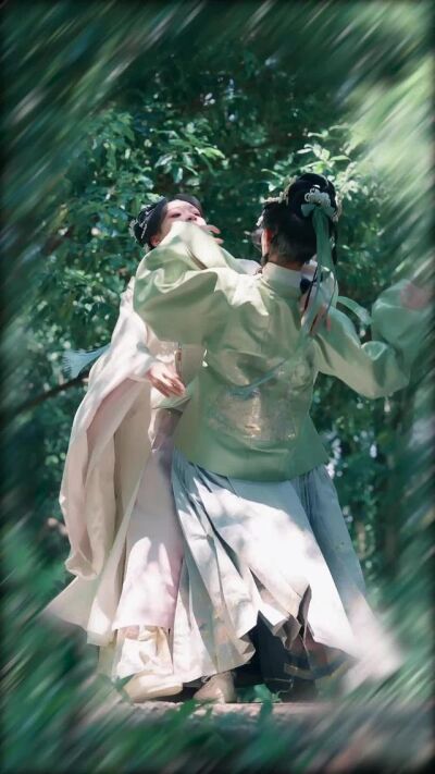 《穿成虐文女主后，我绑定了反派系统》剧照