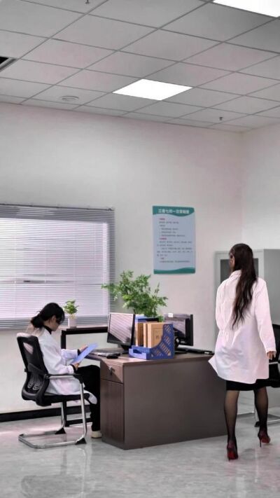 《她，溺于温柔中的险局》剧照