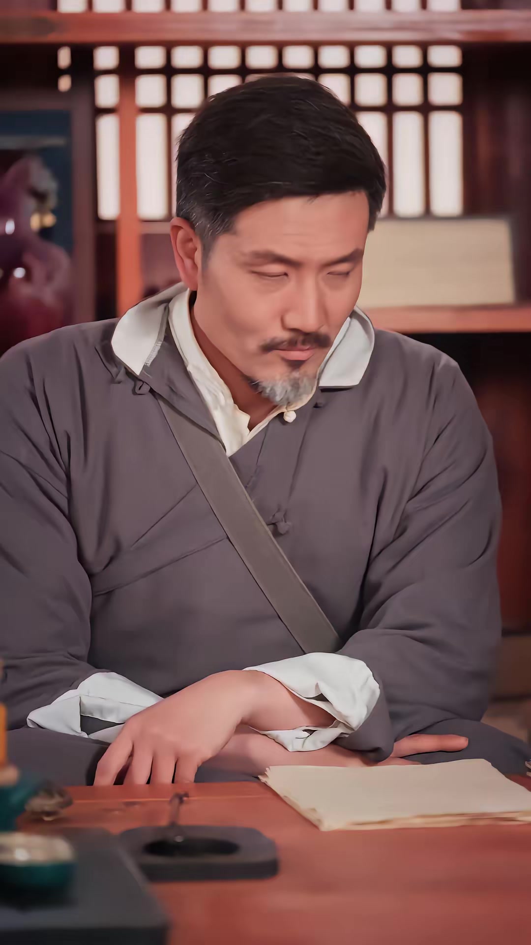 《渡盡人間紅塵客》劇照