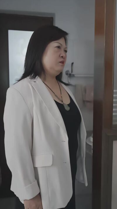 《人到中年不迷糊》劇照