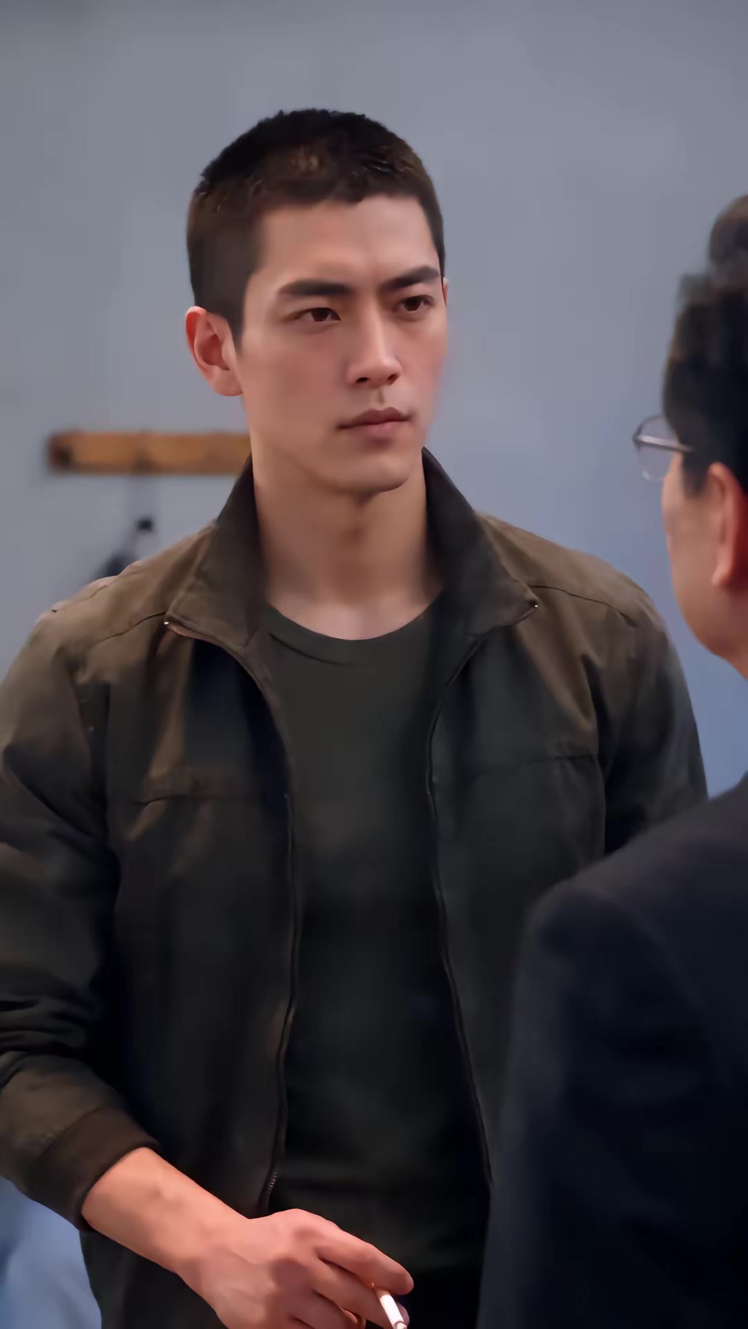 《退役归来，这个保镖不好惹》剧照