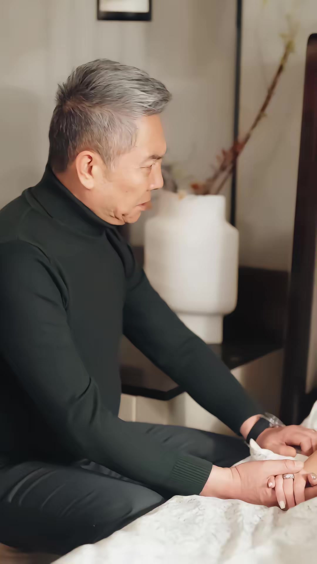 《一觉醒来，三个老头叫我爹》剧照