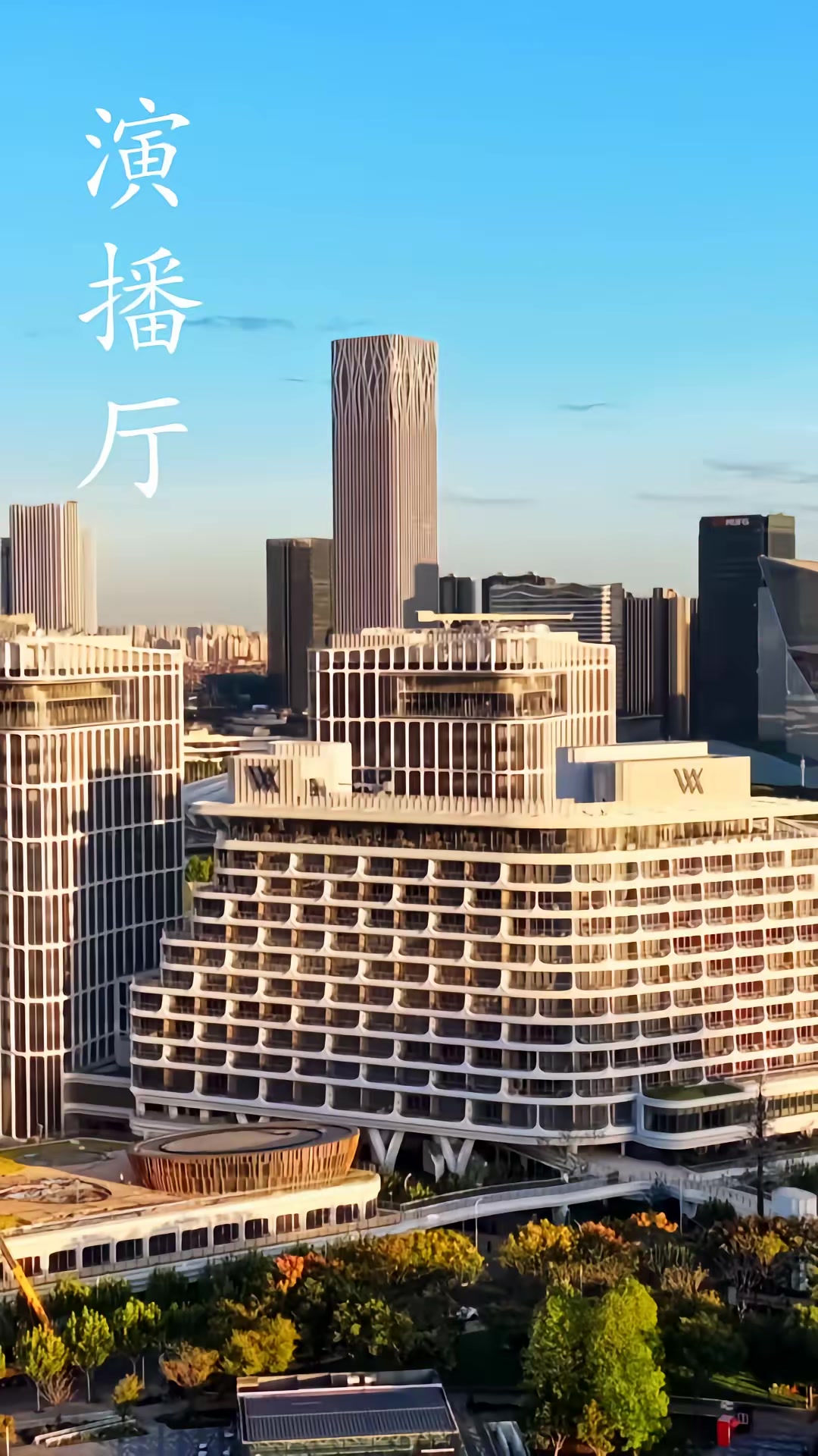 《荒野直播：我，食物链顶端的男人》剧照
