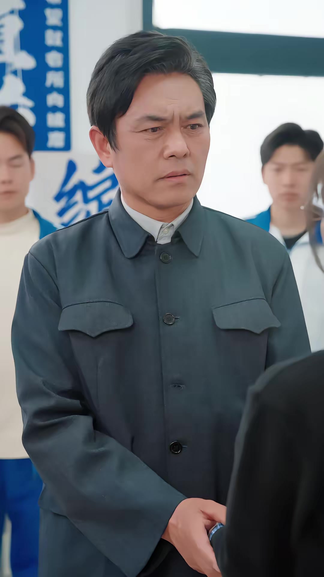 《苟在女配身邊當老大》劇照