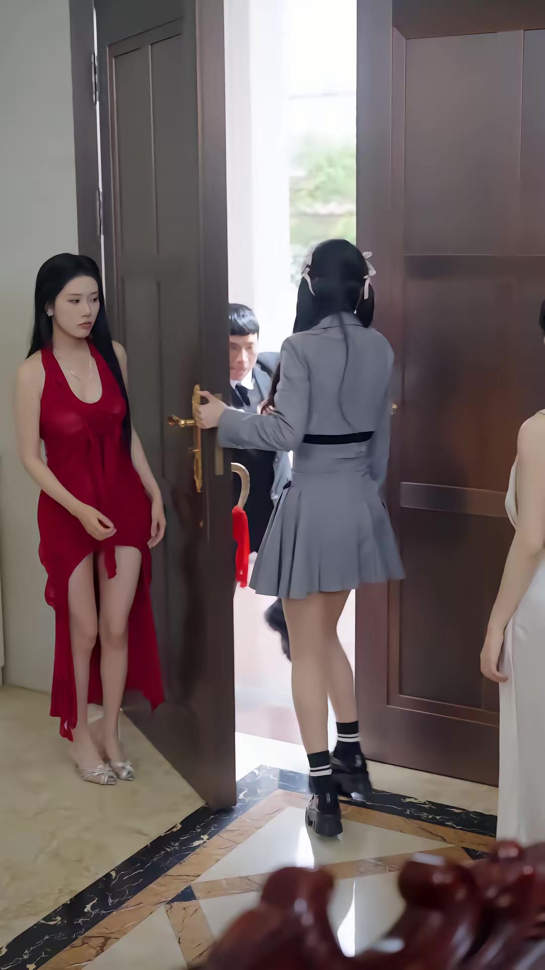 《末世從女寢開始》劇照