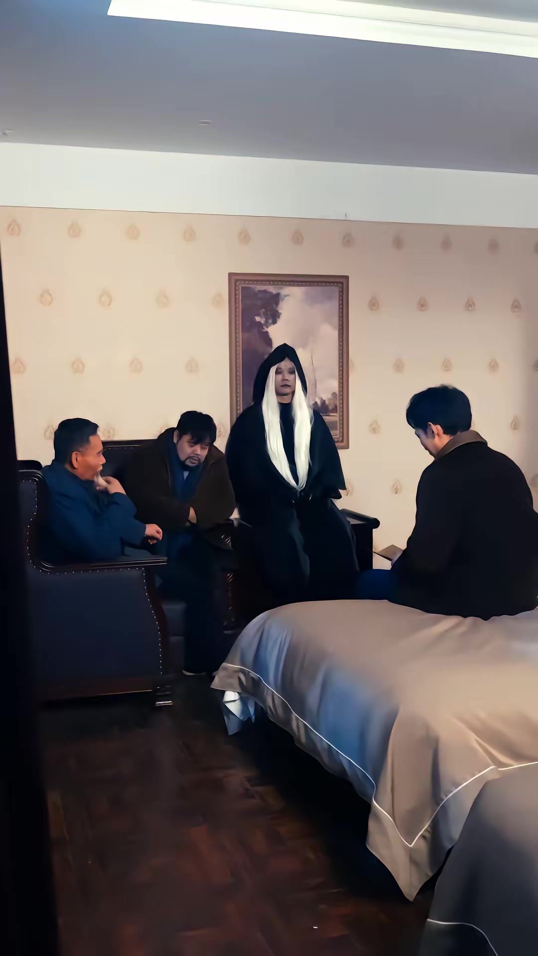 《明明你们都是诡异，怎么都怕我》剧照