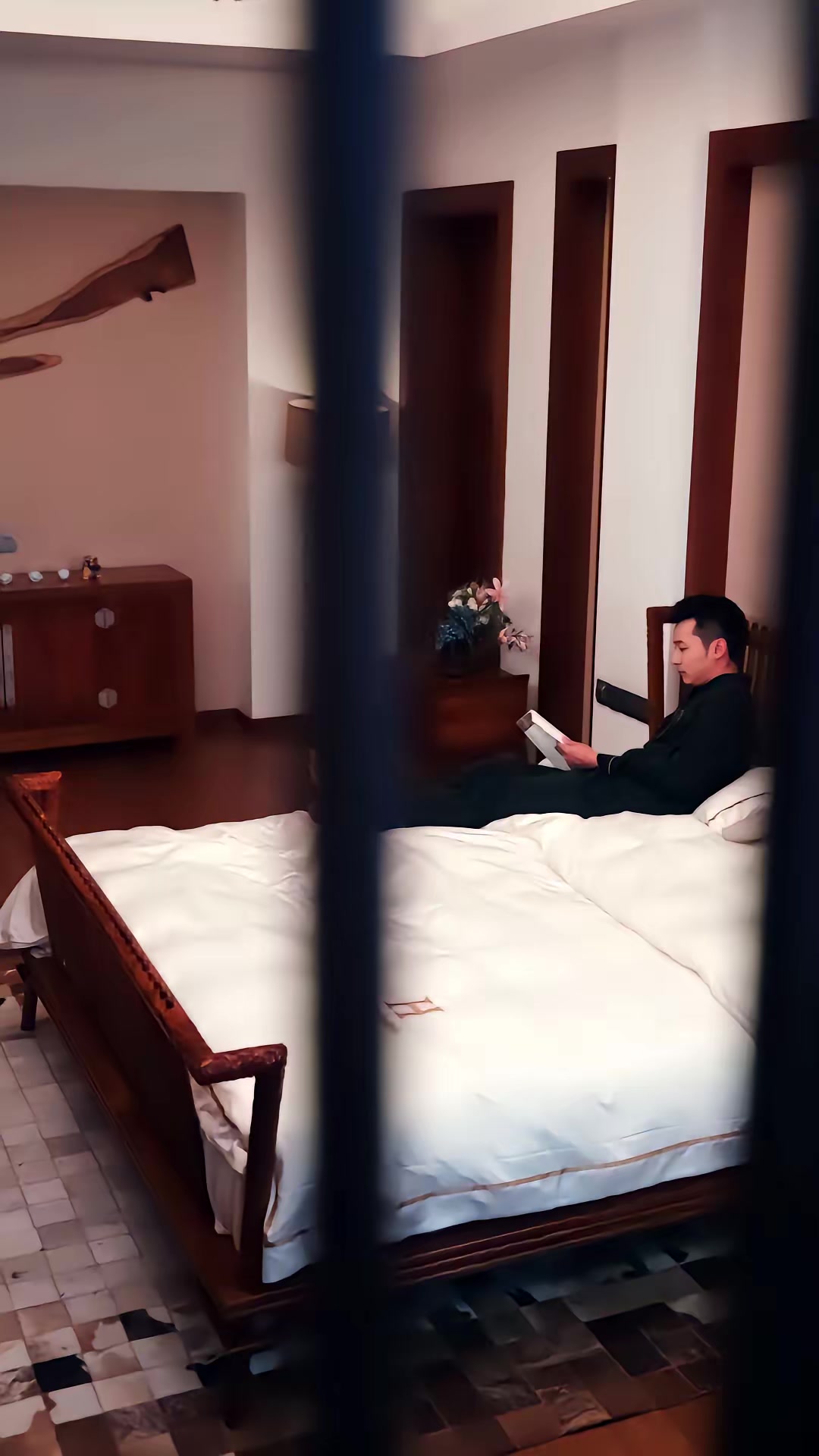 《我孫子怎麼成鸚鵡了》劇照