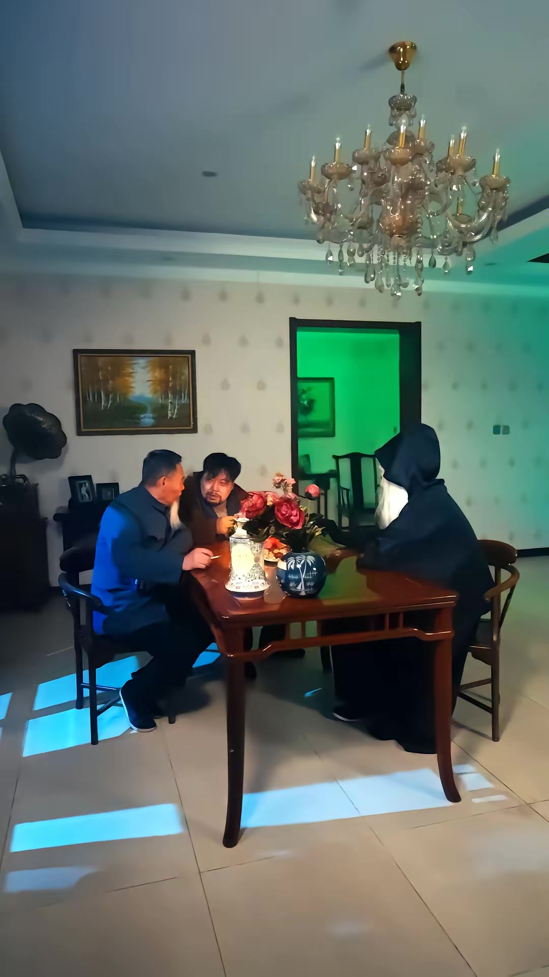 《明明你们都是诡异，怎么都怕我》剧照