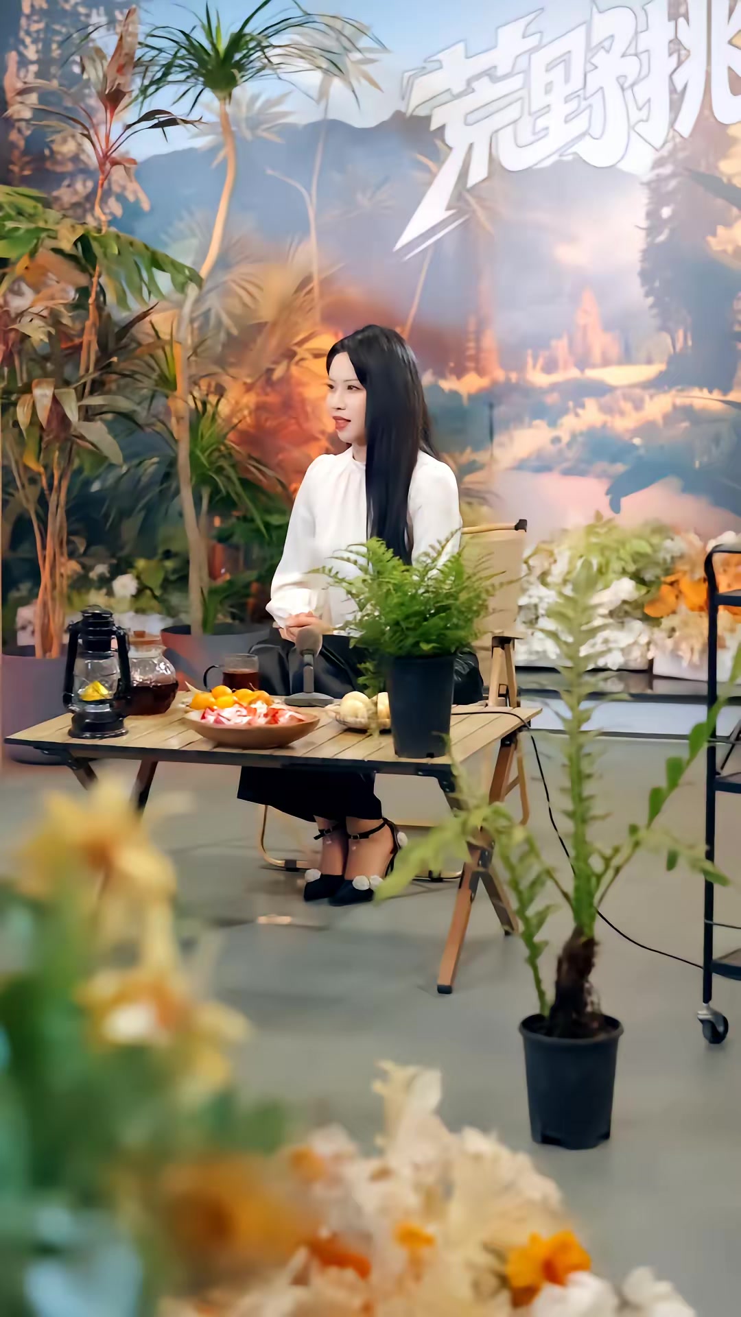 《荒野直播：我，食物链顶端的男人》剧照