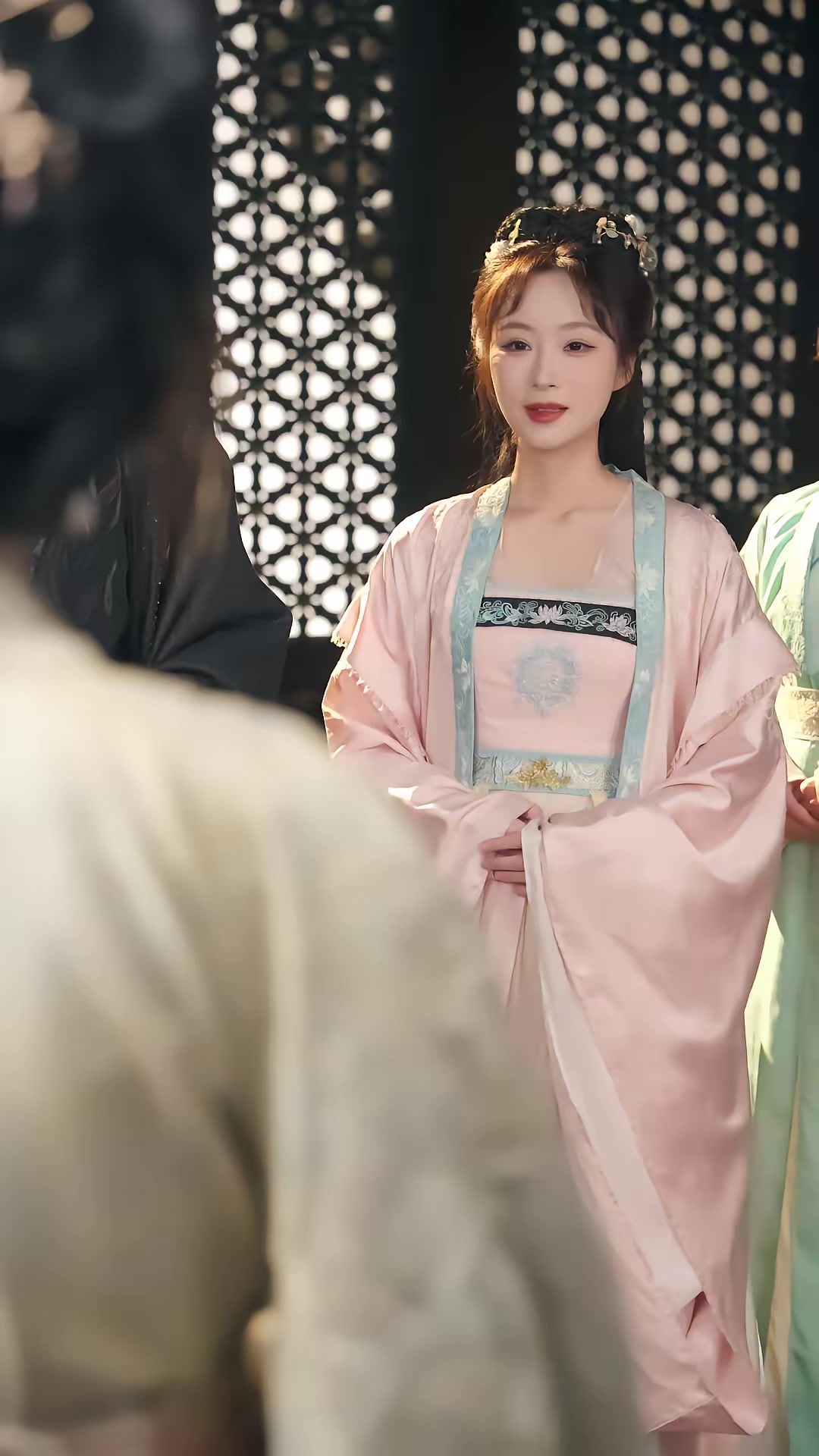 《什么白月光，我是他们的黑心莲》剧照