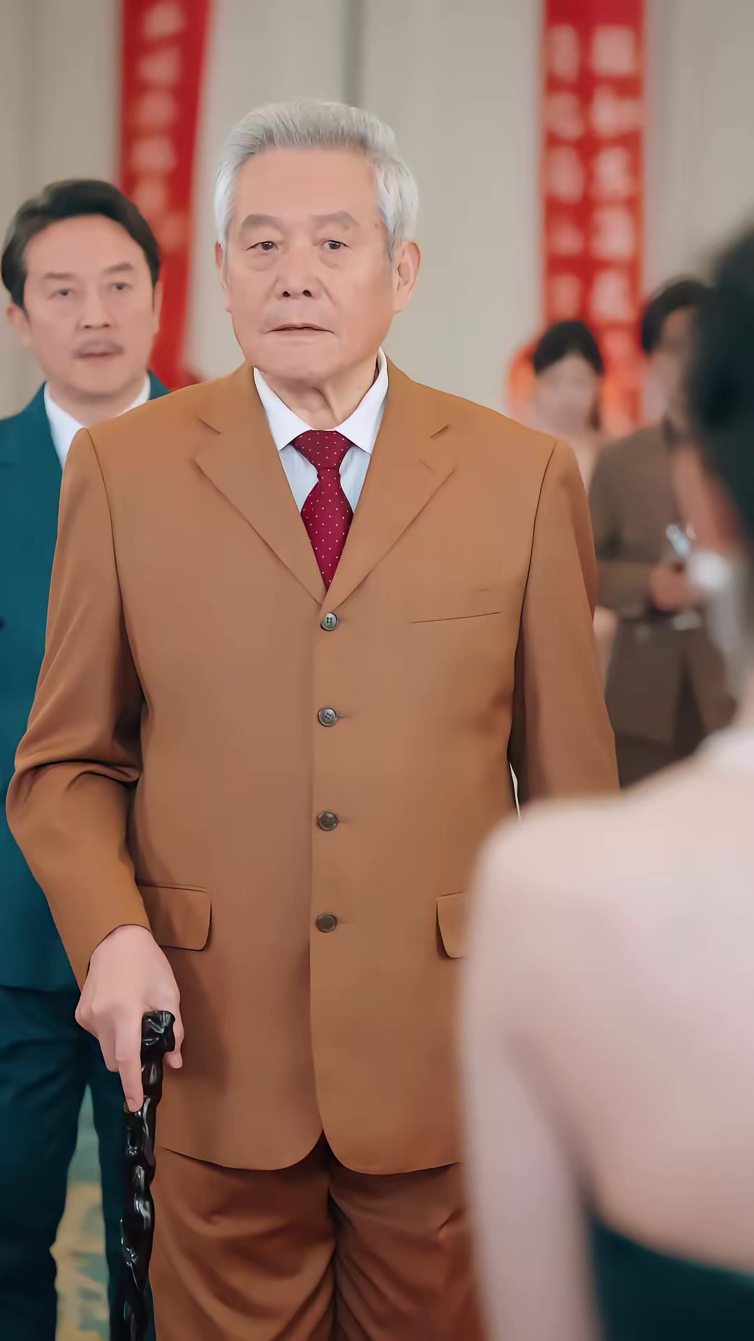 《苟在女配身邊當老大》劇照