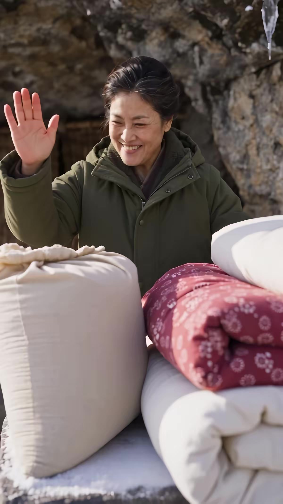 《福宝玉佩通古今，乱世建设桃花源第2季》剧照