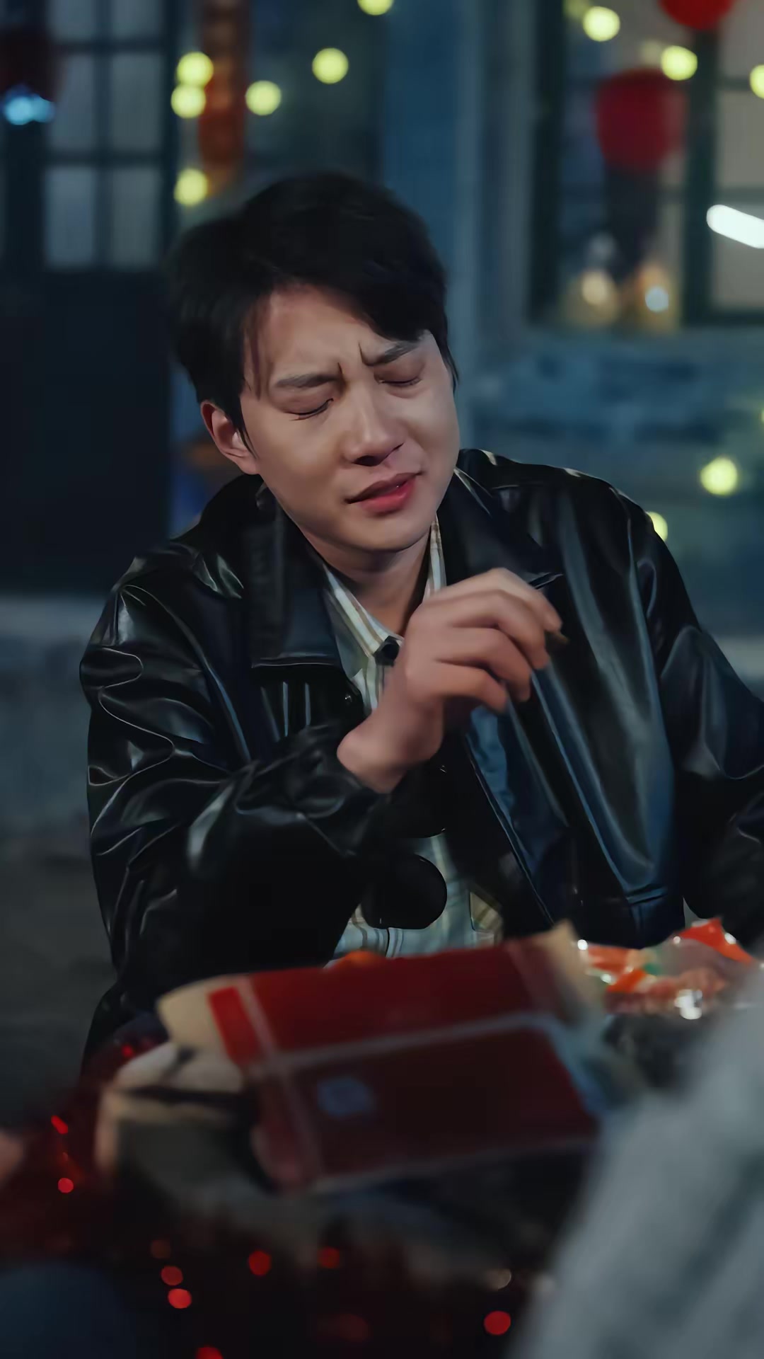 《暗金枭雄：开局踹翻恶组长》剧照