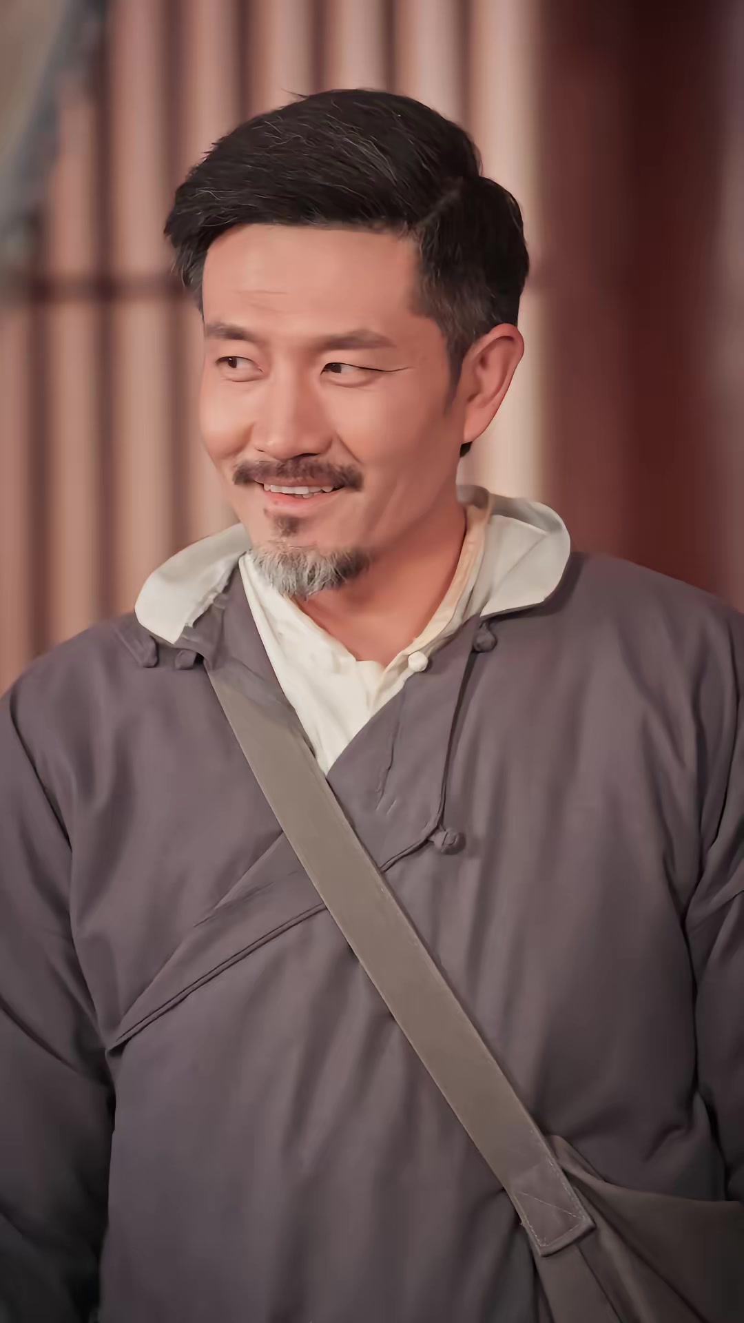 《渡盡人間紅塵客》劇照