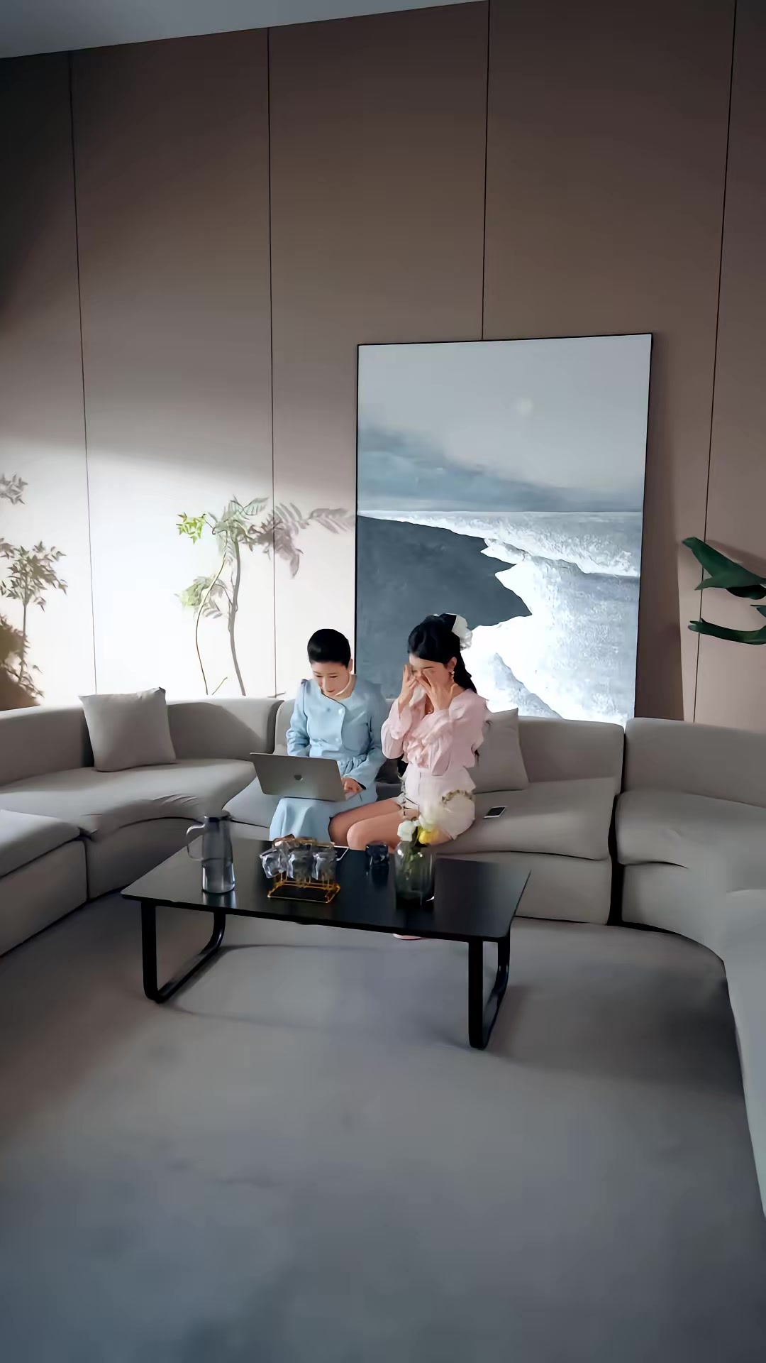 《我养成超可爱女友后，校花急哭了》剧照