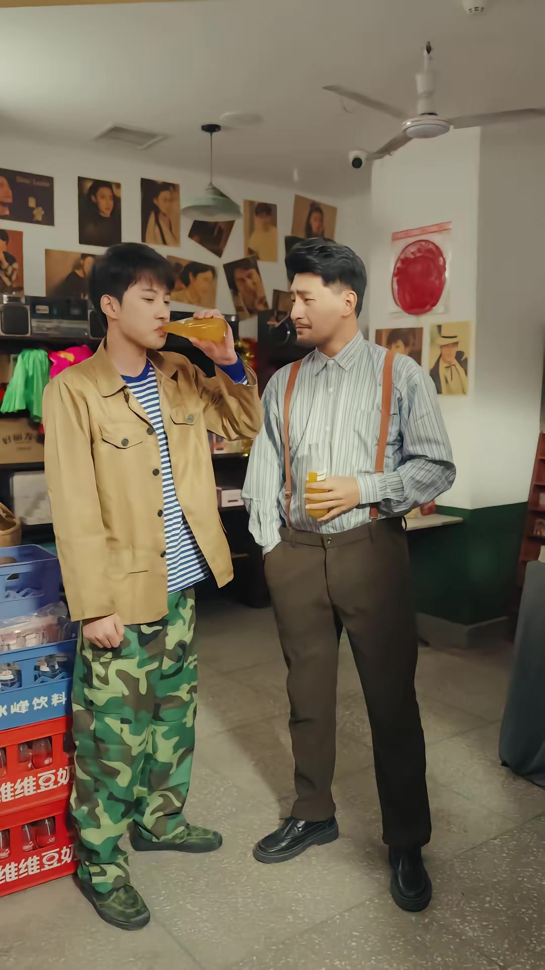 《暗金枭雄：开局踹翻恶组长》剧照