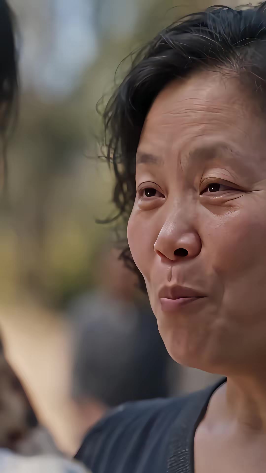 《我家院子不借道》剧照