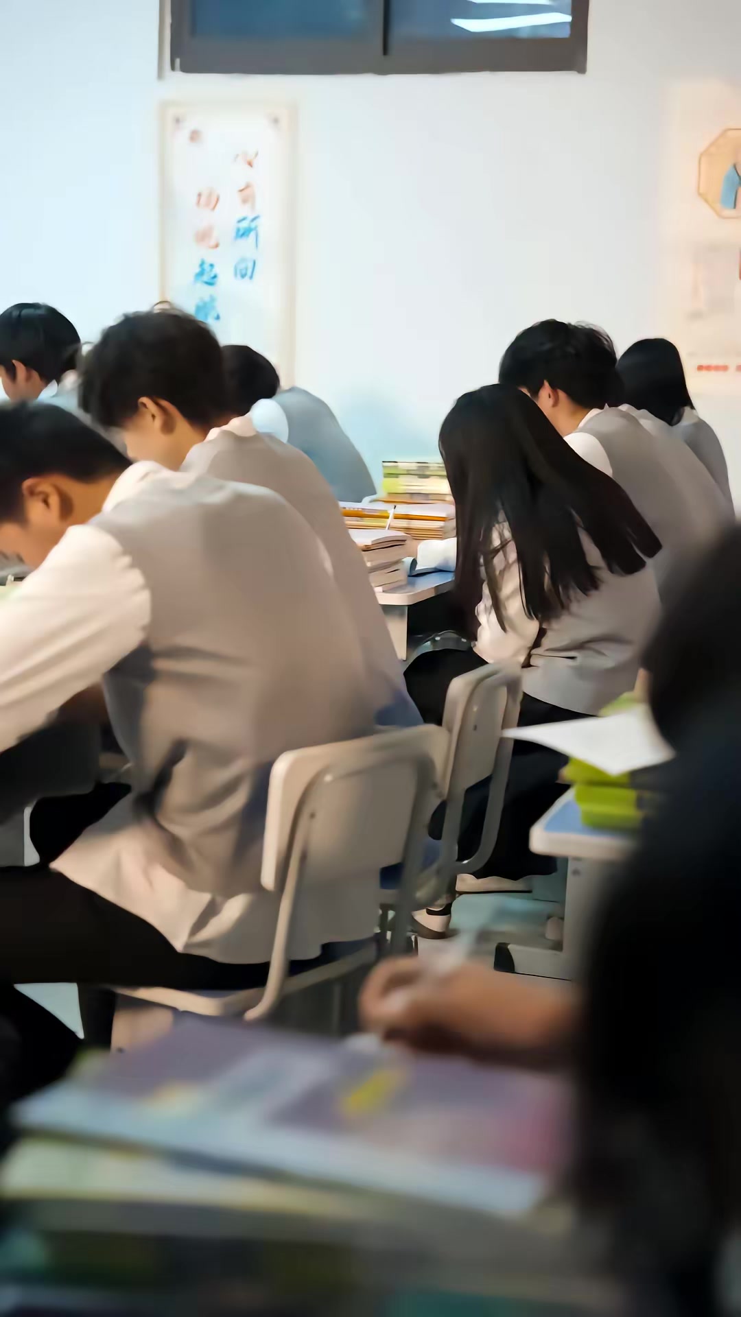 《重回零七後，我靠競賽登頂巔峰》劇照