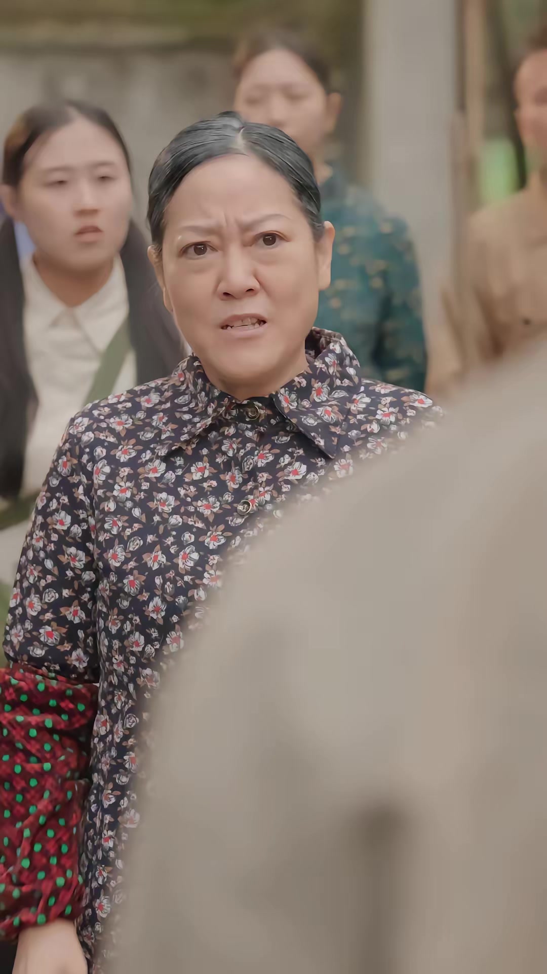 《重生七六：帶全族奔小康》劇照