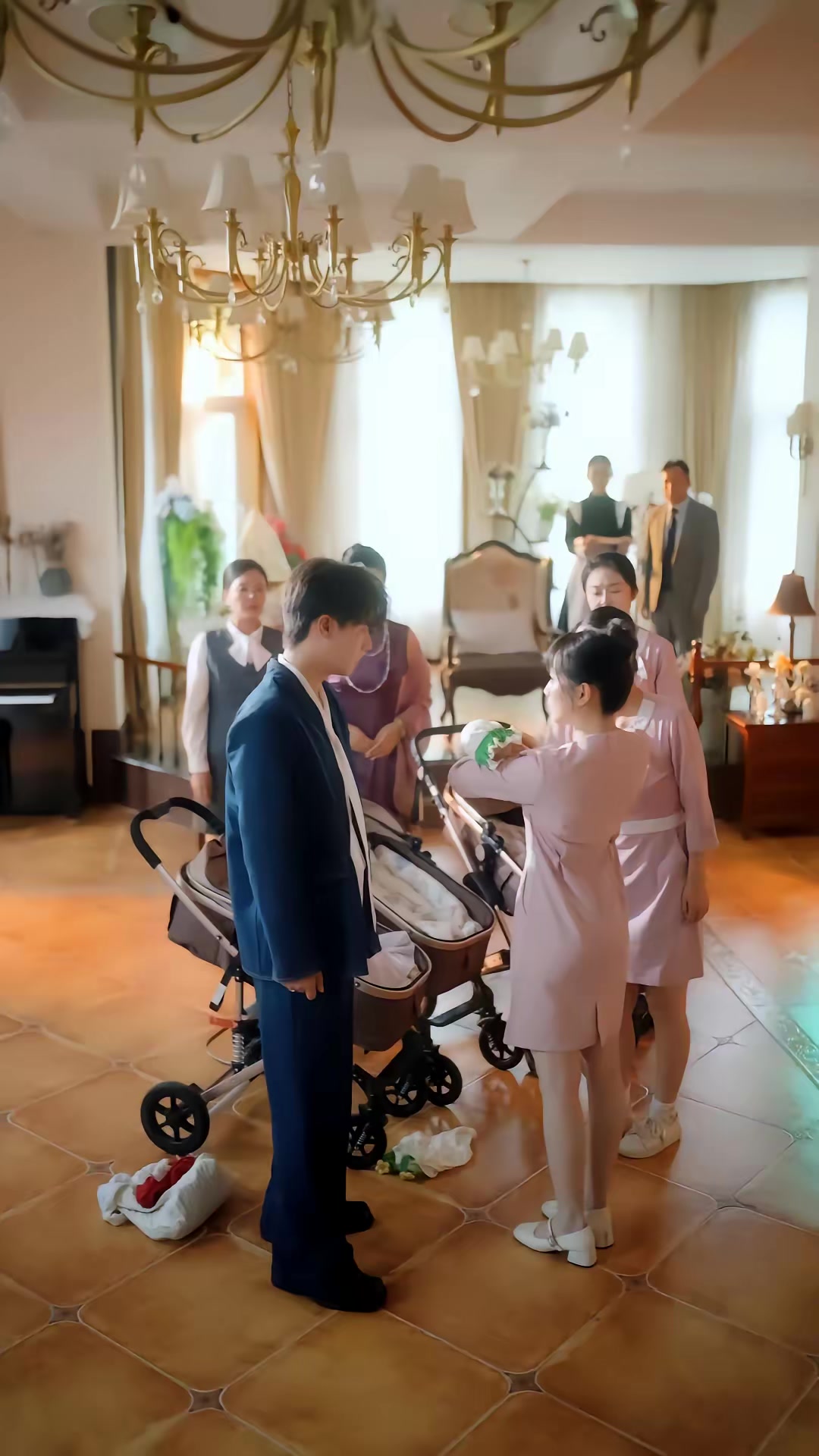 《聽懂嬰語，全能育兒嫂爆改全家》劇照