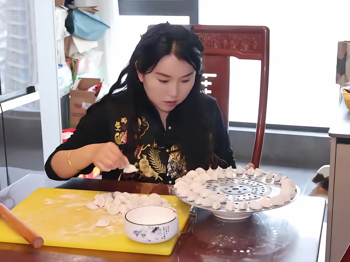 《吃老子兒》劇照