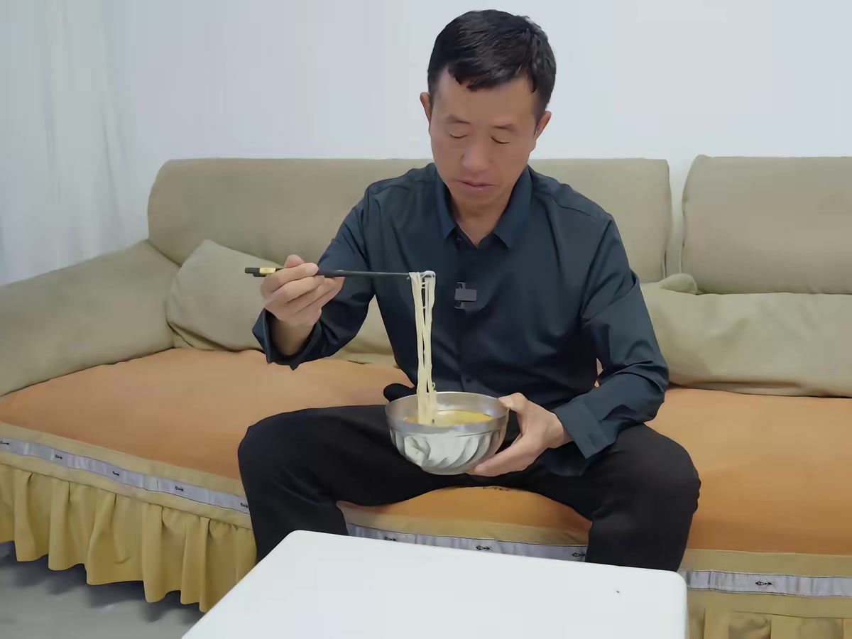 《吃老子兒》劇照