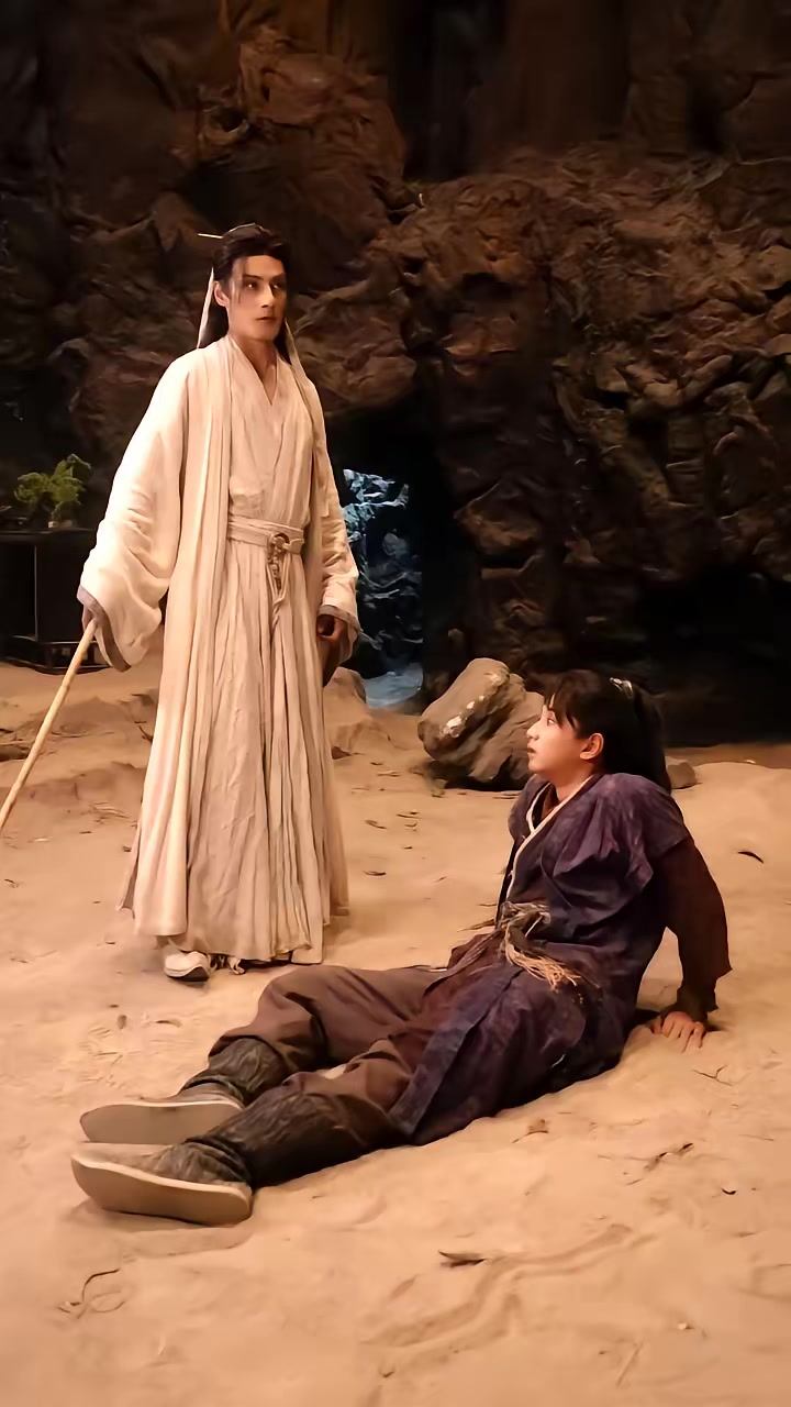 《师叔祖沉睡万年醒来后出手了》剧照