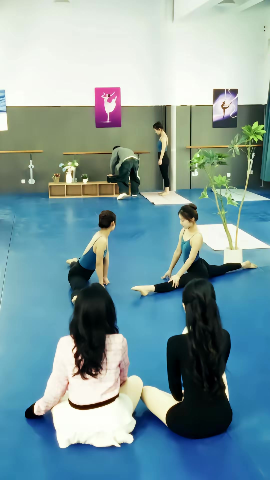 《你憑什麼認為我會一直喜歡你呢》劇照