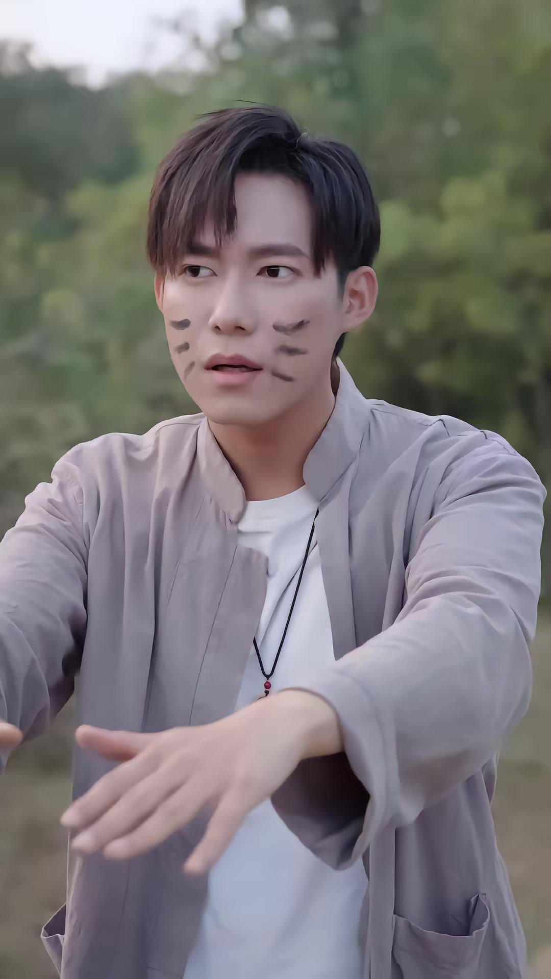 《僵尸世界，我收僵尸就变强》剧照
