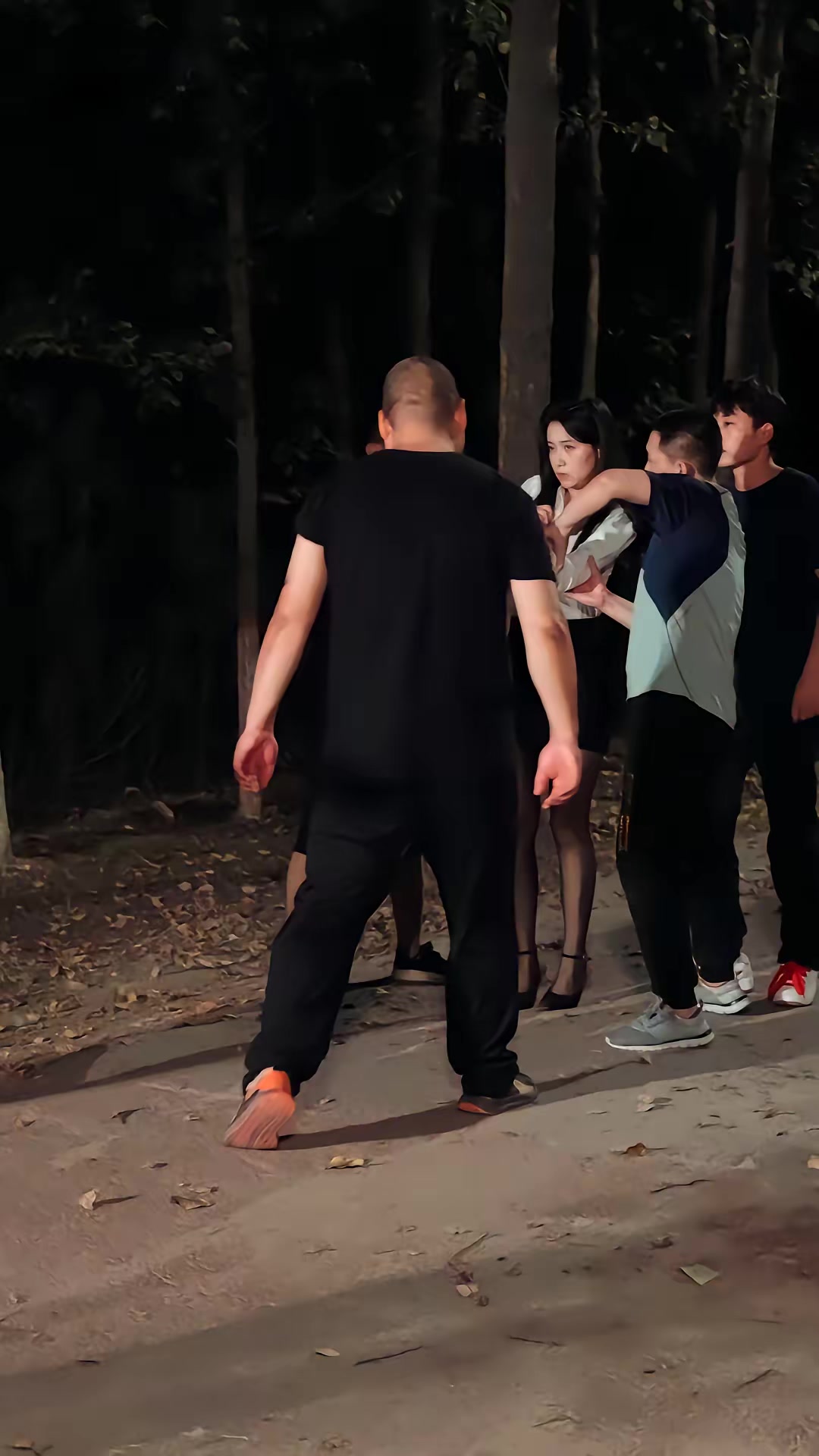 《狂飆：燒烤皇帝》劇照