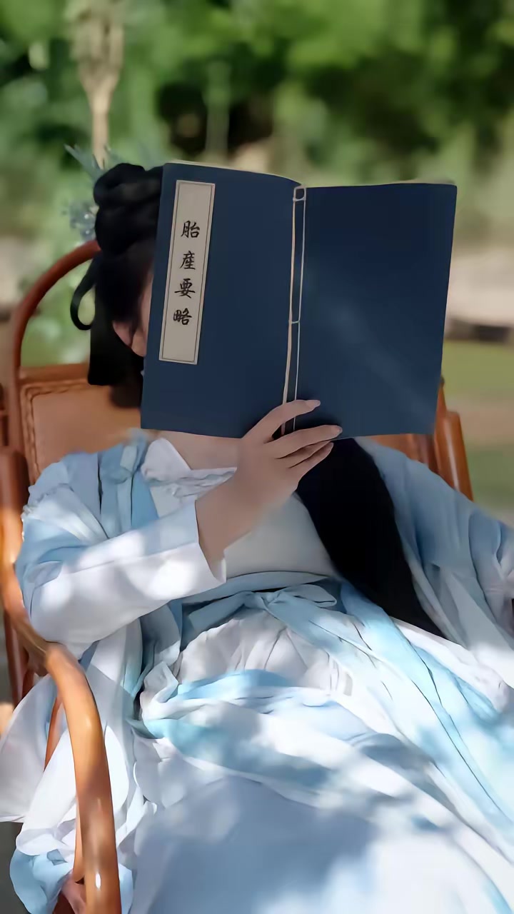 《师叔祖沉睡万年醒来后出手了》剧照