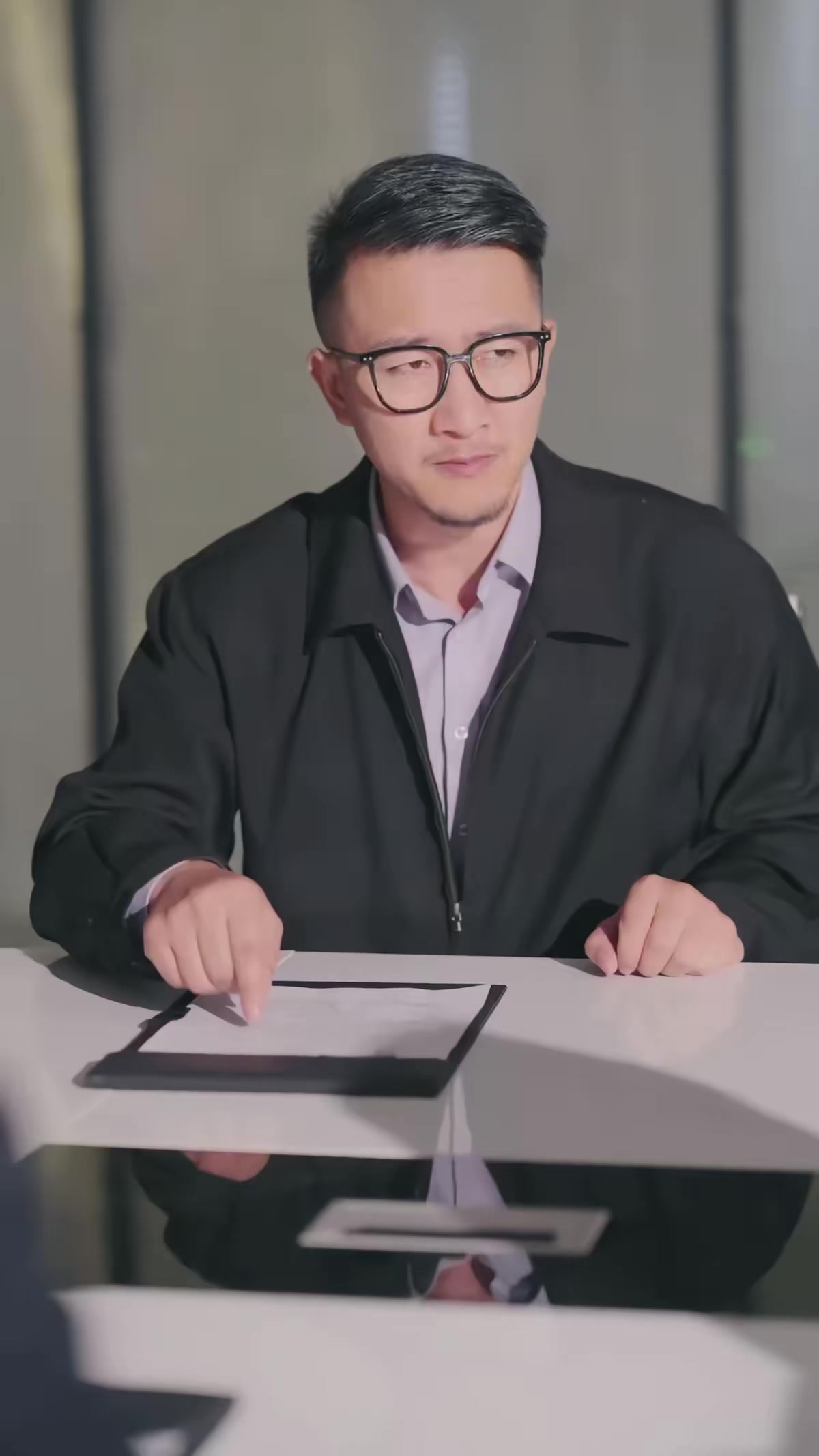 《燃靈第一季》劇照