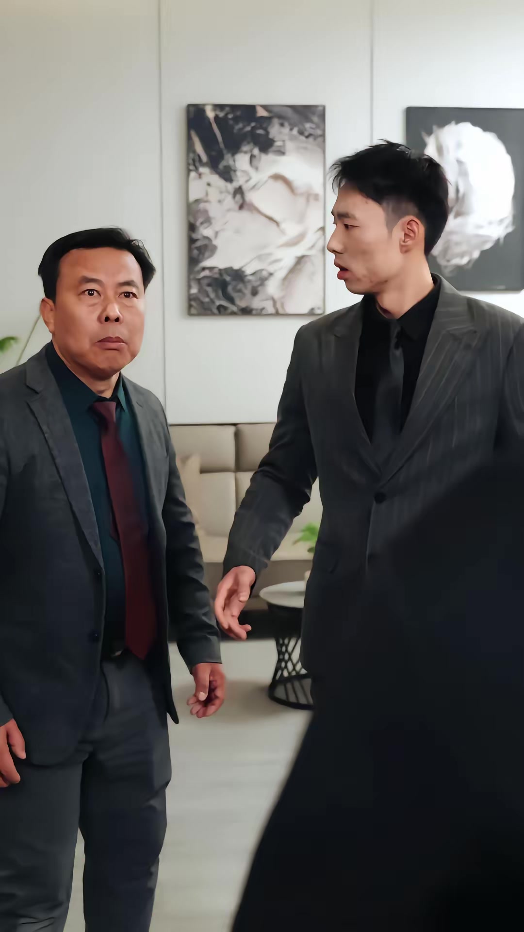 《一覺醒來，三個老頭叫我爹》劇照