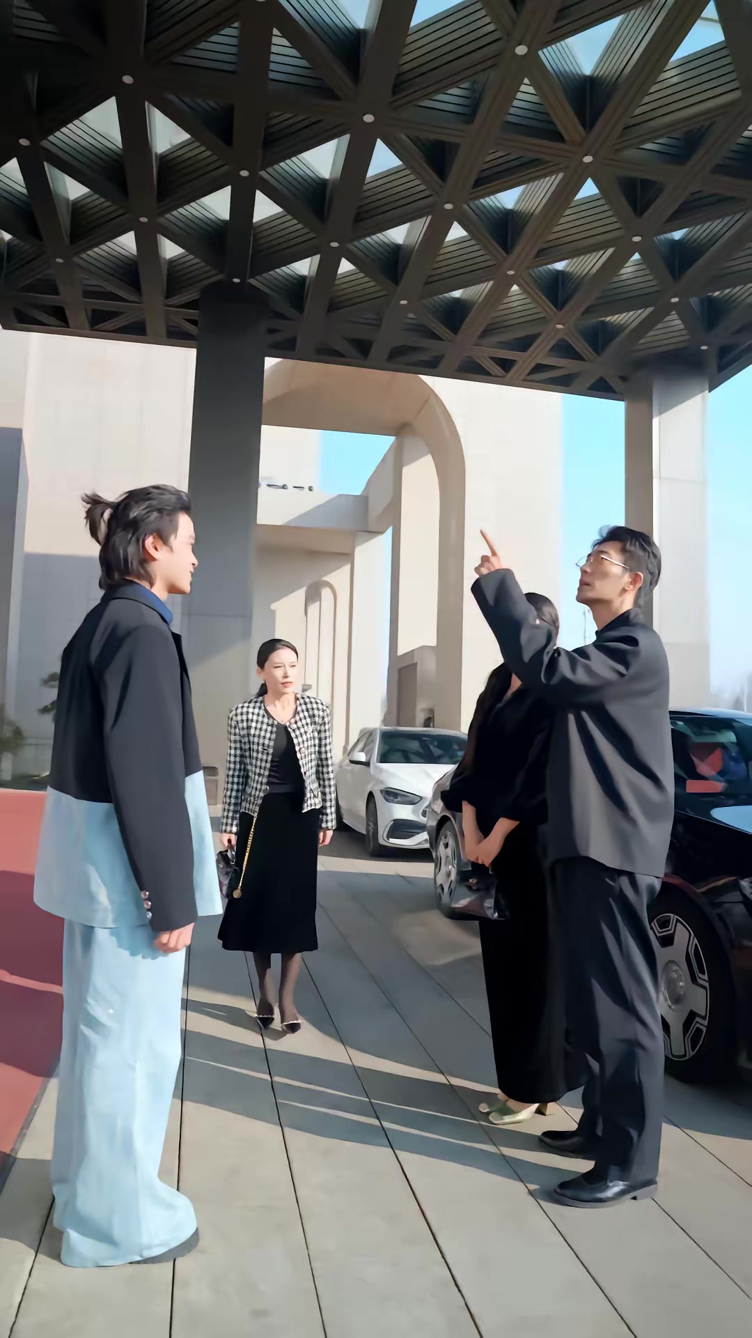 《失踪七十年归来，我成太爷了》剧照