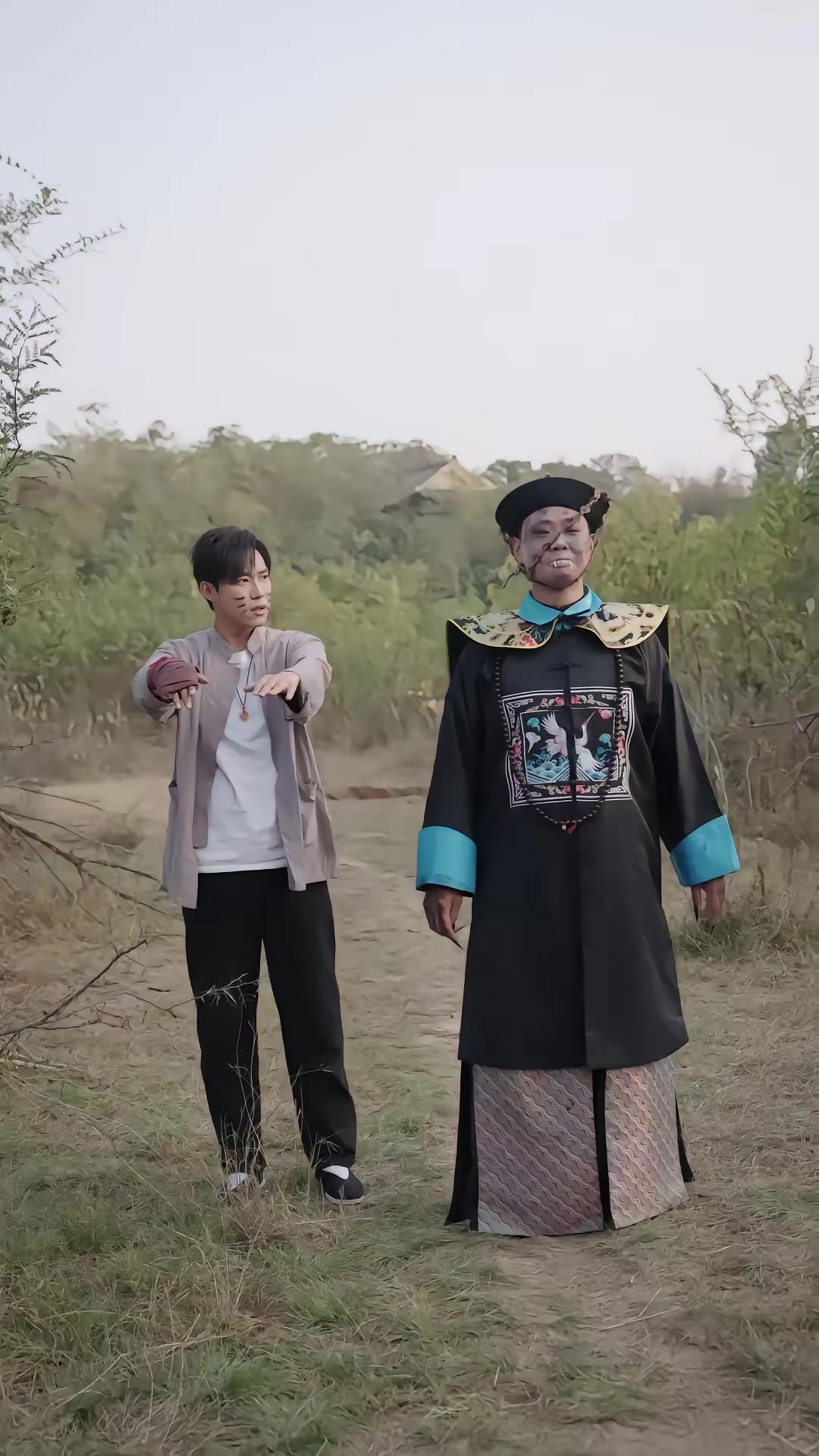 《僵尸世界，我收僵尸就变强》剧照