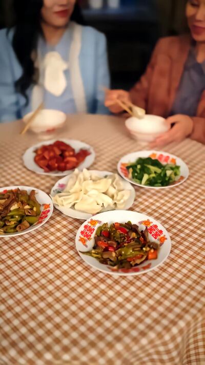 《重生七零当首富，拒绝再当冤大头》剧照