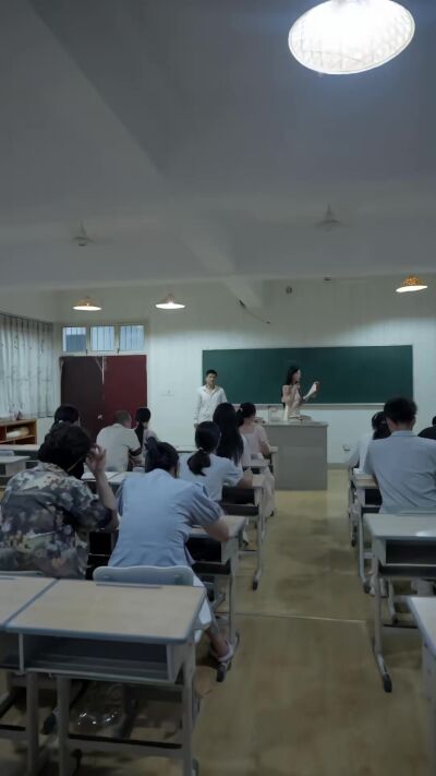 《山茶花會開》劇照