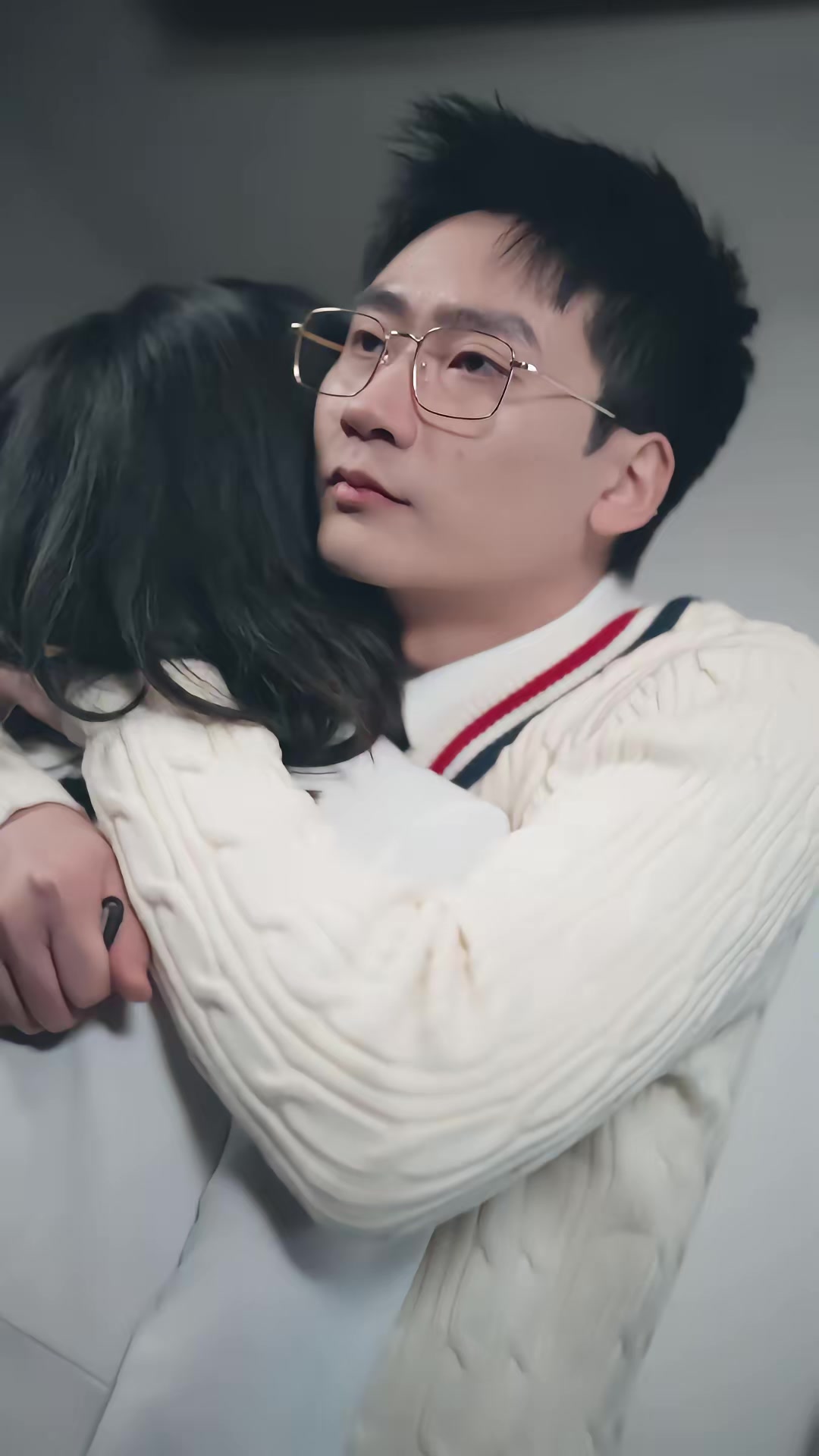 《邪祟迷局：重生少年護校花》劇照