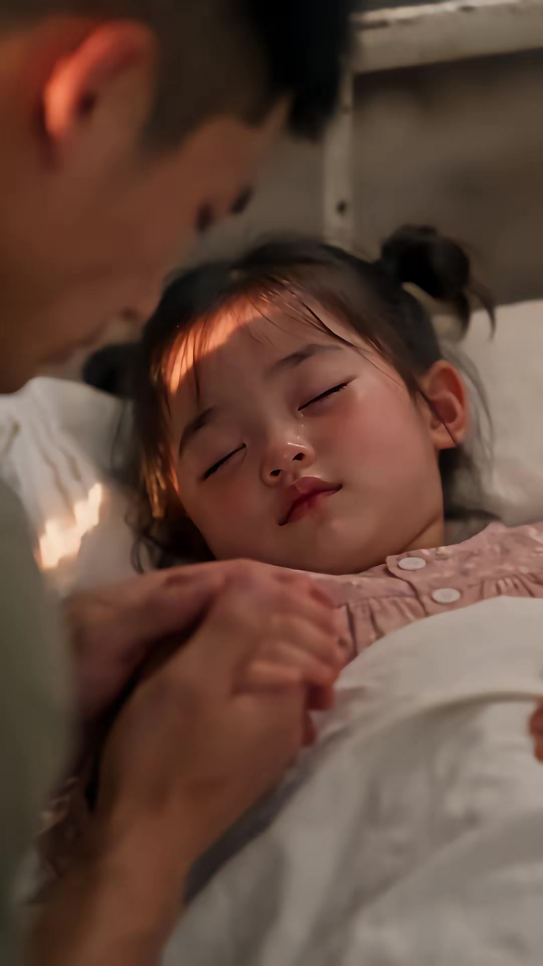 《逃婚后嫁给了救命恩人》剧照