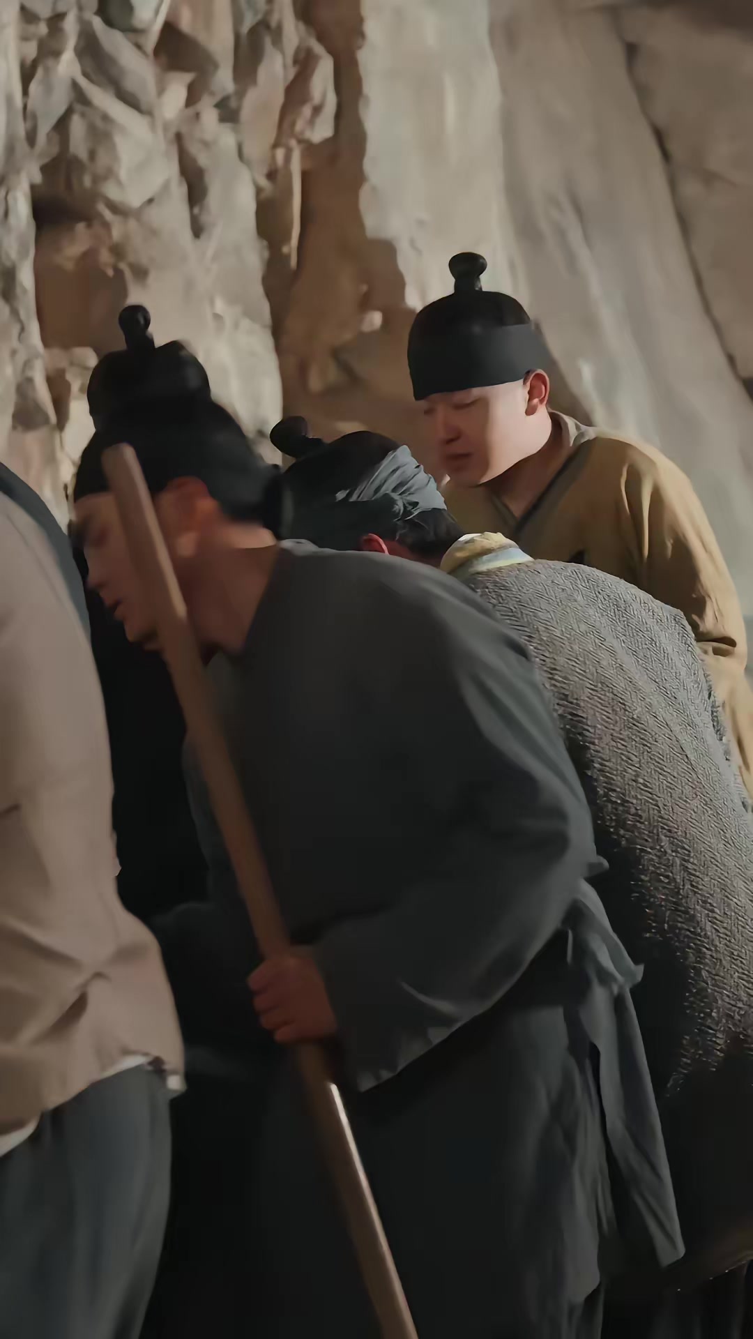 《帶系統穿兩界，我多子又多福》劇照
