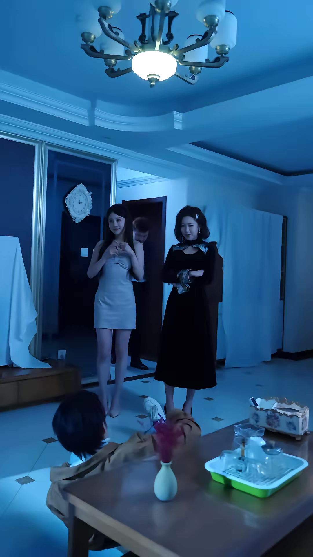 《我真不卖凶宅》剧照