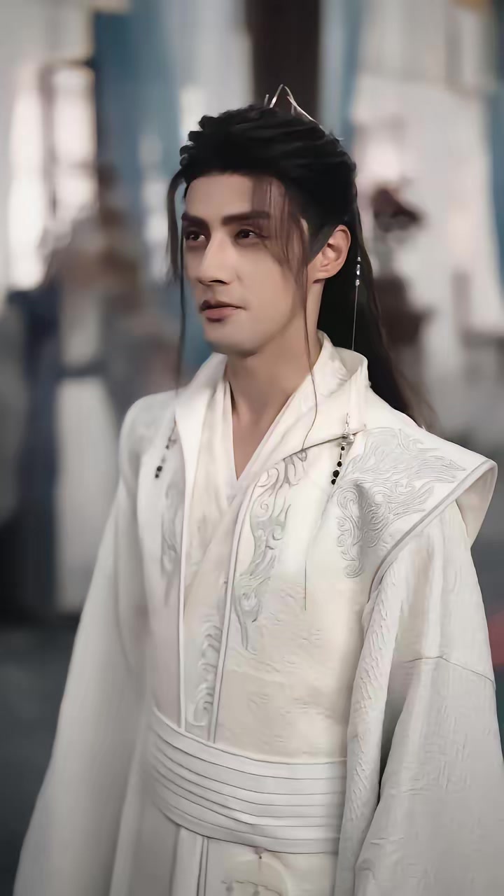 《师叔祖沉睡万年醒来后出手了》剧照