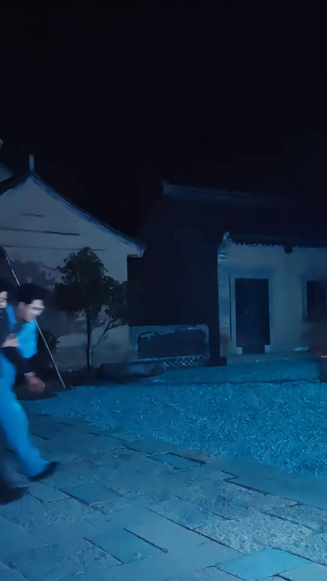 《明明你们都是诡异，怎么都怕我》剧照