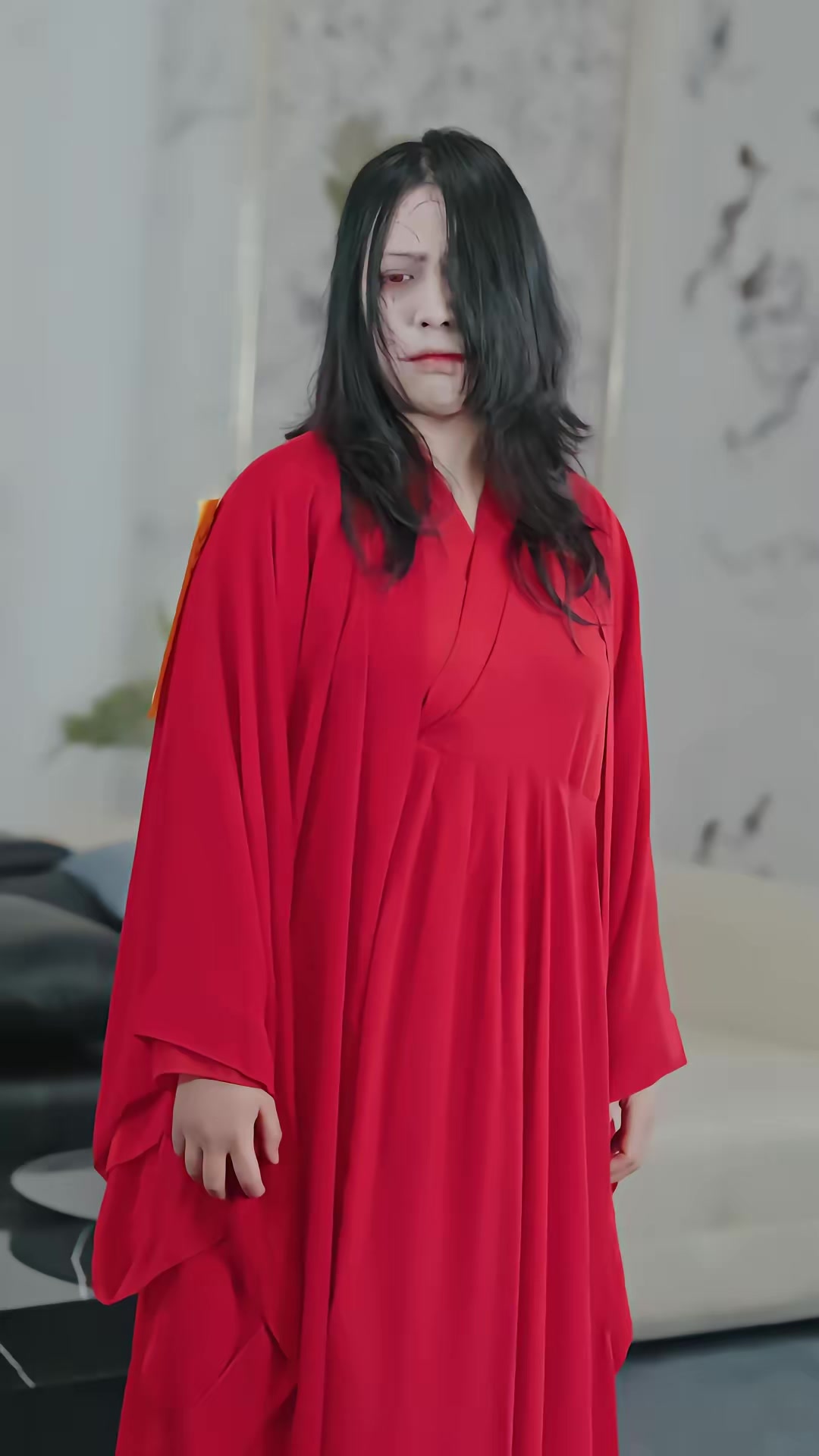 《邪祟迷局：重生少年護校花》劇照