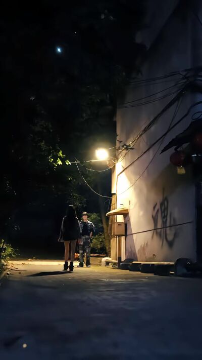 《下雨天》剧照