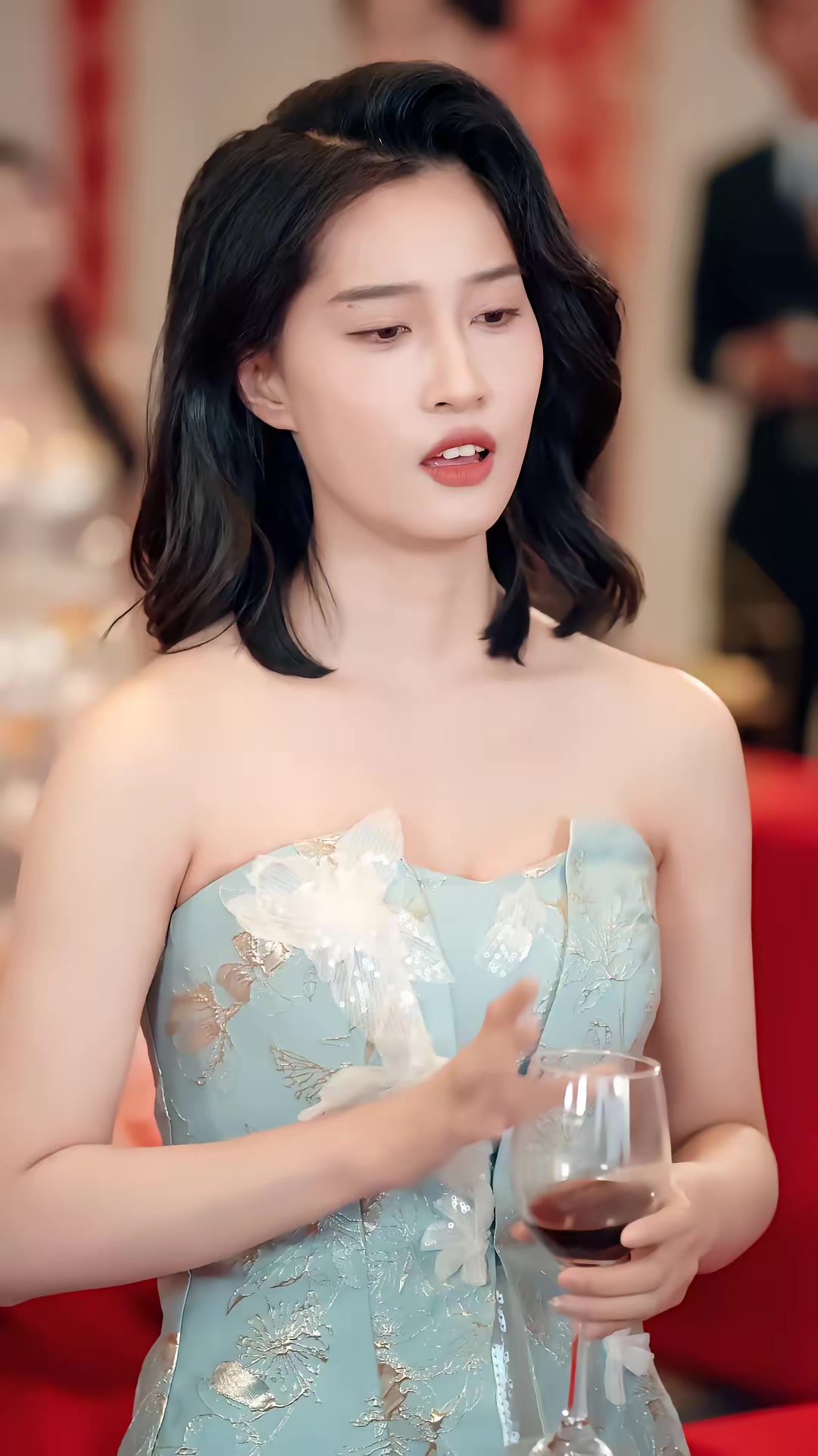 《苟在女配身邊當老大》劇照