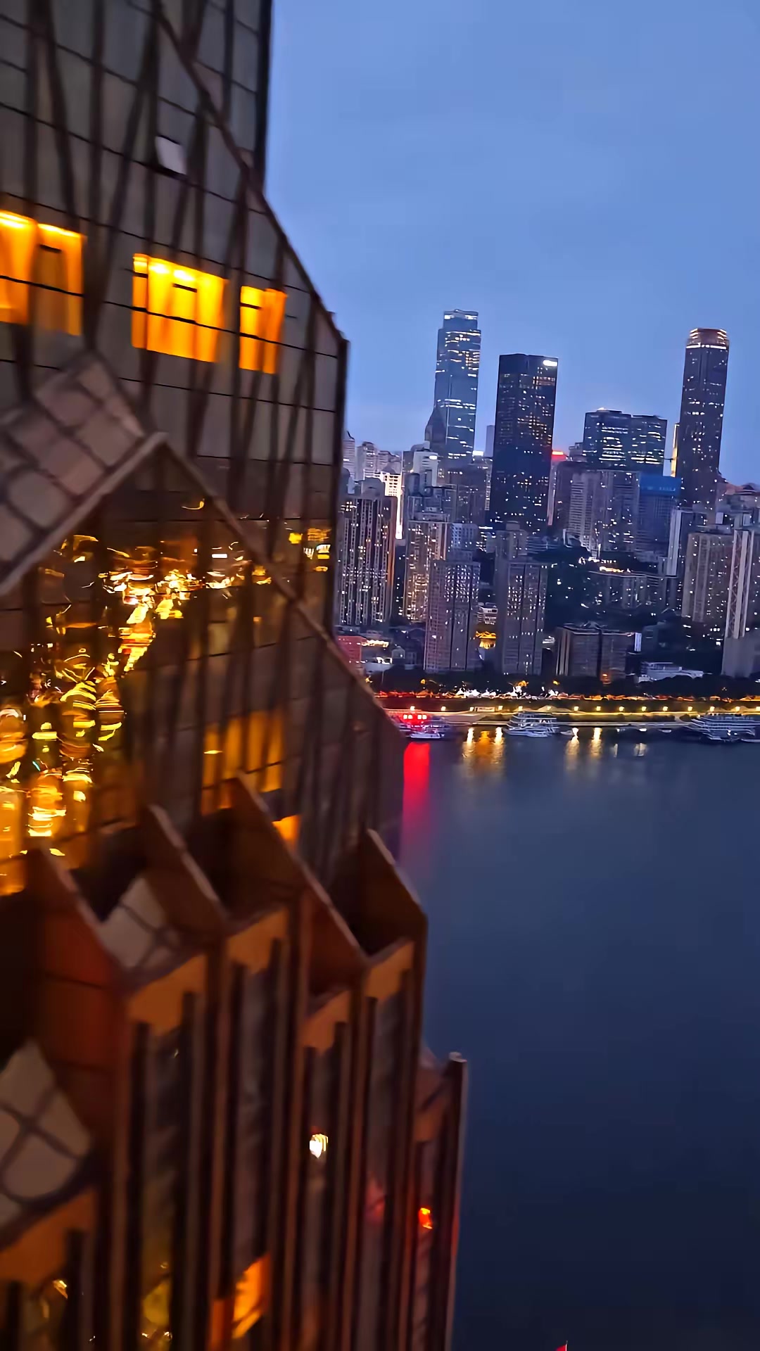 《我養成超可愛女友後，校花急哭了》劇照