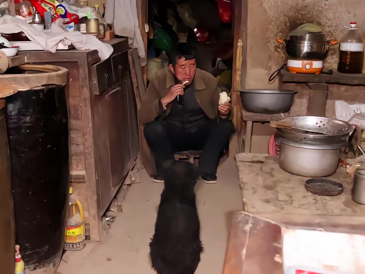 《吃老子兒》劇照
