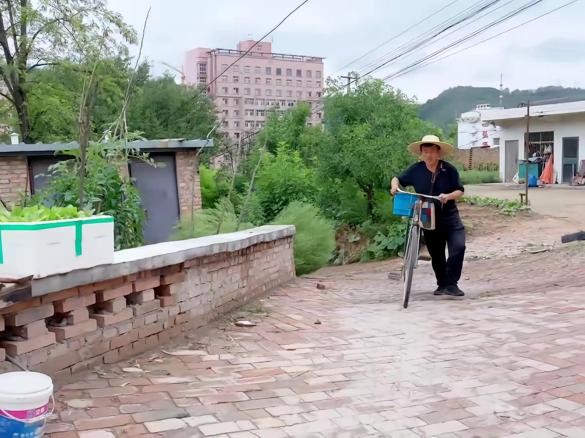 《吃老子兒》劇照